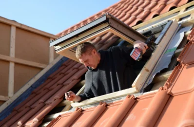 Pose de fenêtres de toit Velux à Champmotteux